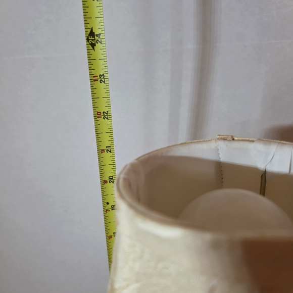 Elegant Black and Gold Table Lamp with Beaded Trim - Picture 3 of 4